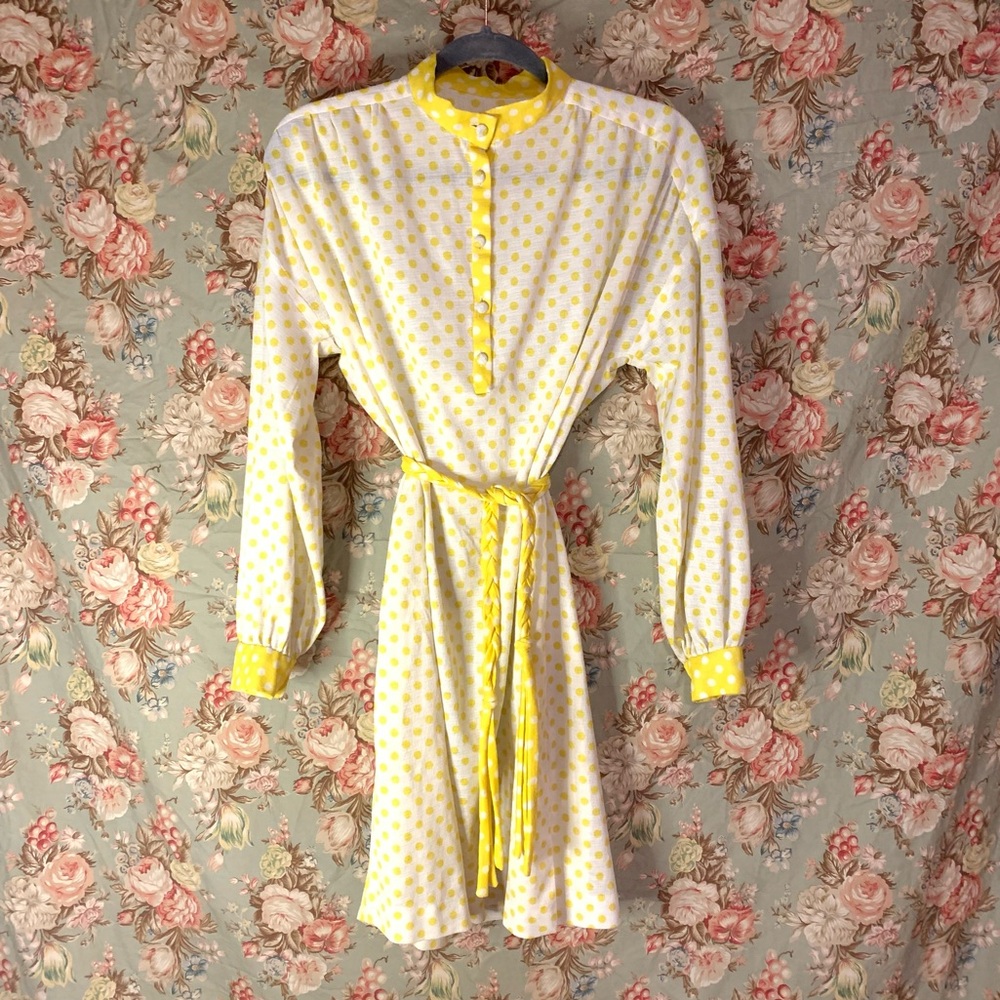 Vintage White & Yellow Polka Dot Collared Button Up Dress w/ Braided Tie Belt 💛